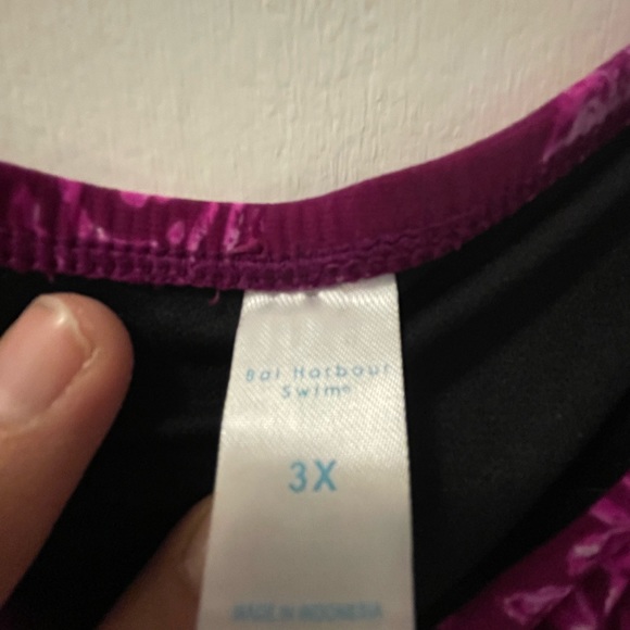Bal Harbour Swim Top Plus Size 24W-26W - Picture 5 of 12